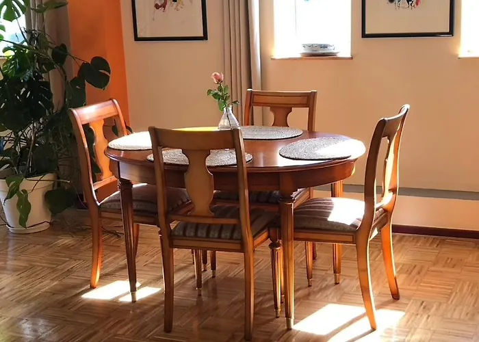 Grosse Mit Terrasse Lejlighed